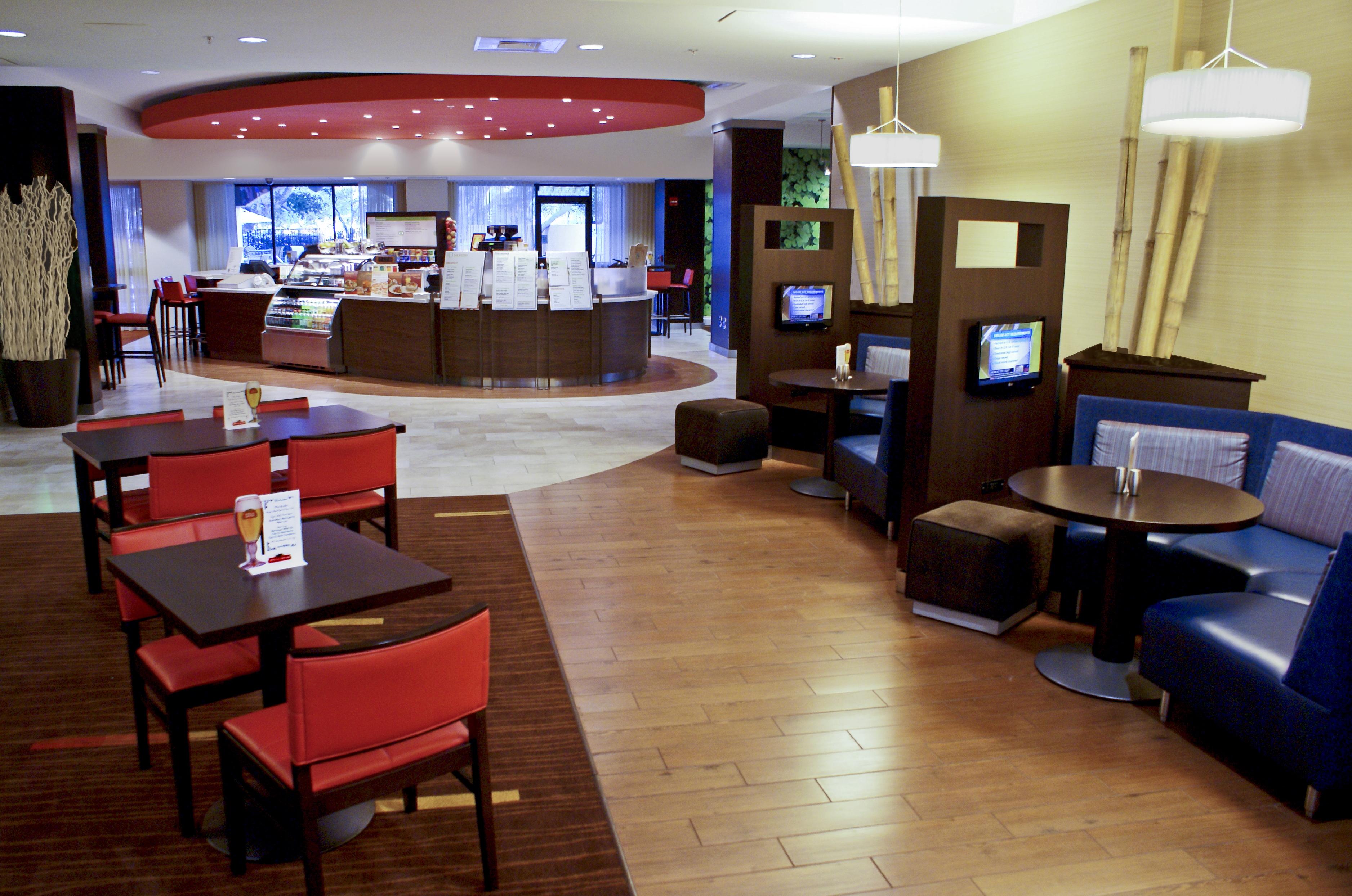 Courtyard By Marriott Cocoa Beach Cape Canaveral Exterior photo