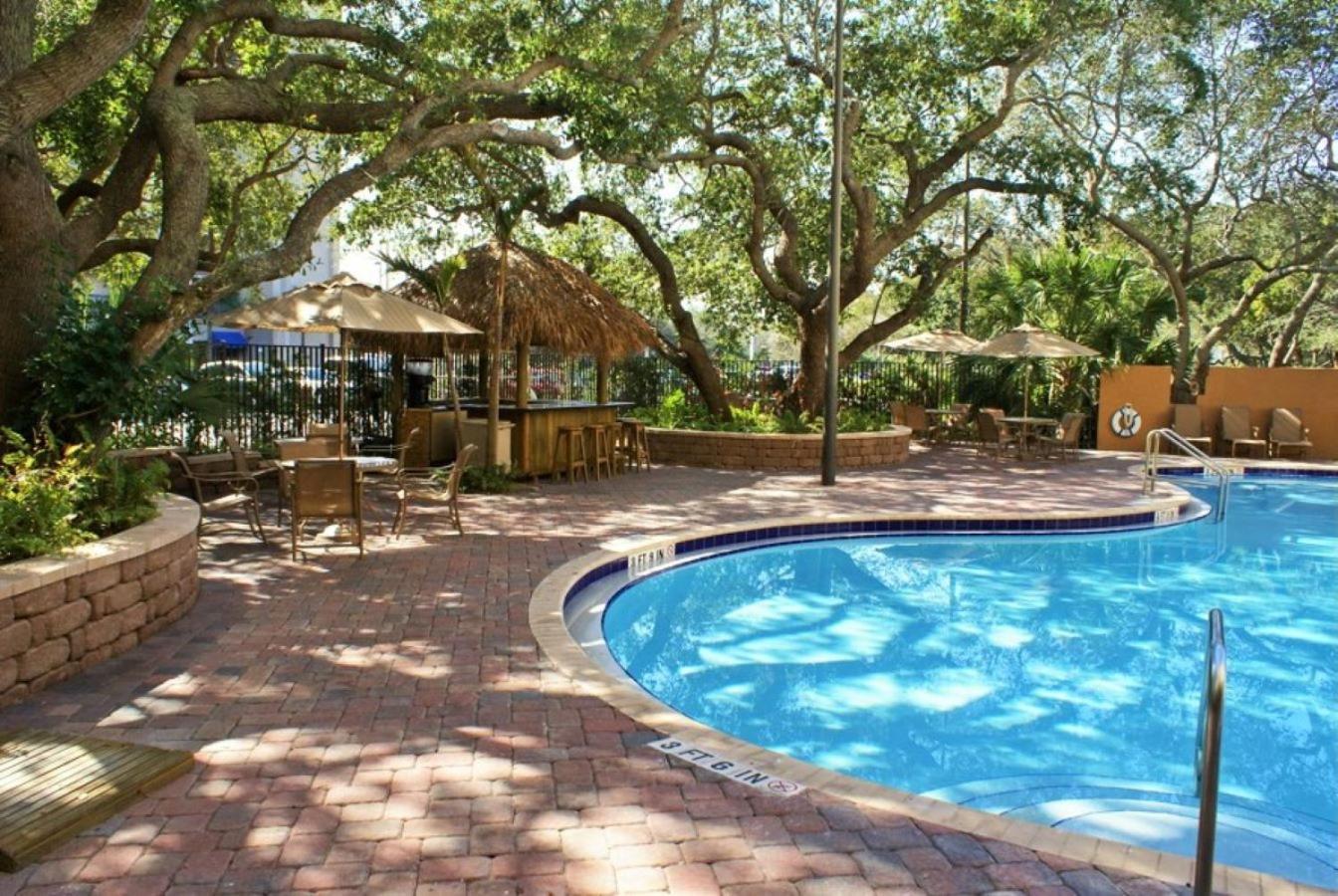Courtyard By Marriott Cocoa Beach Cape Canaveral Exterior photo